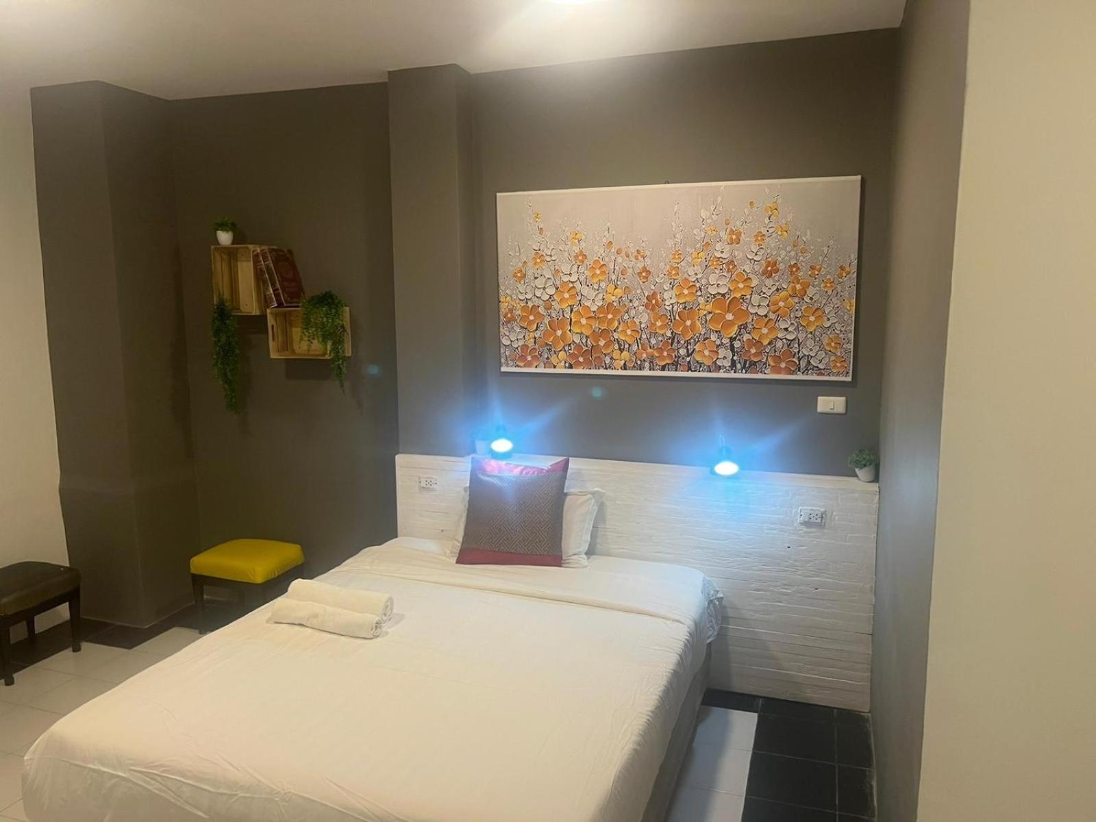 Hotel Shalom Center Chaweng Samui Esterno foto
